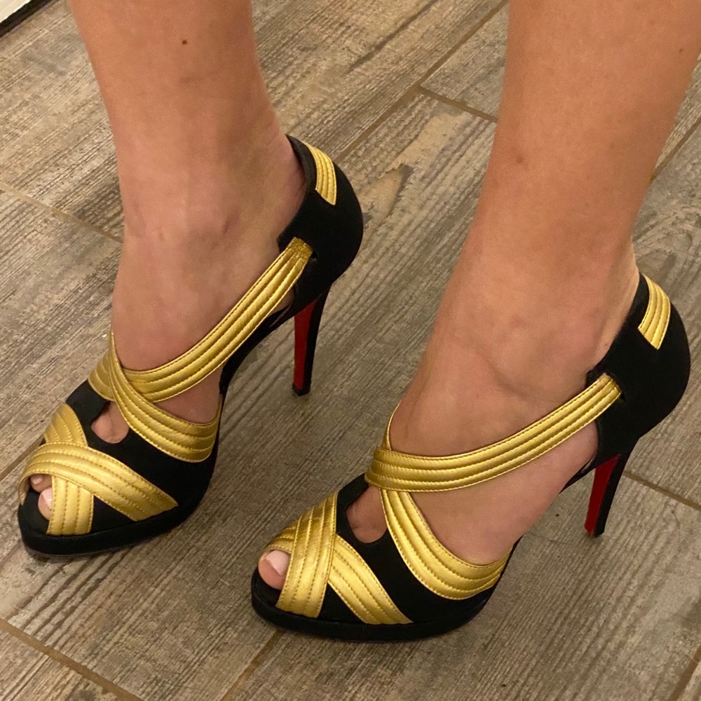 CHRISTIAN LOUBOUTIN Josefa 120 Peep Toe Pump Heels